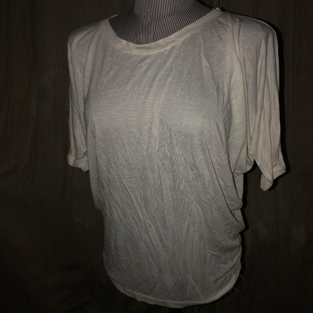 vince white jersey knit dolman sleeve tapered to waist T S